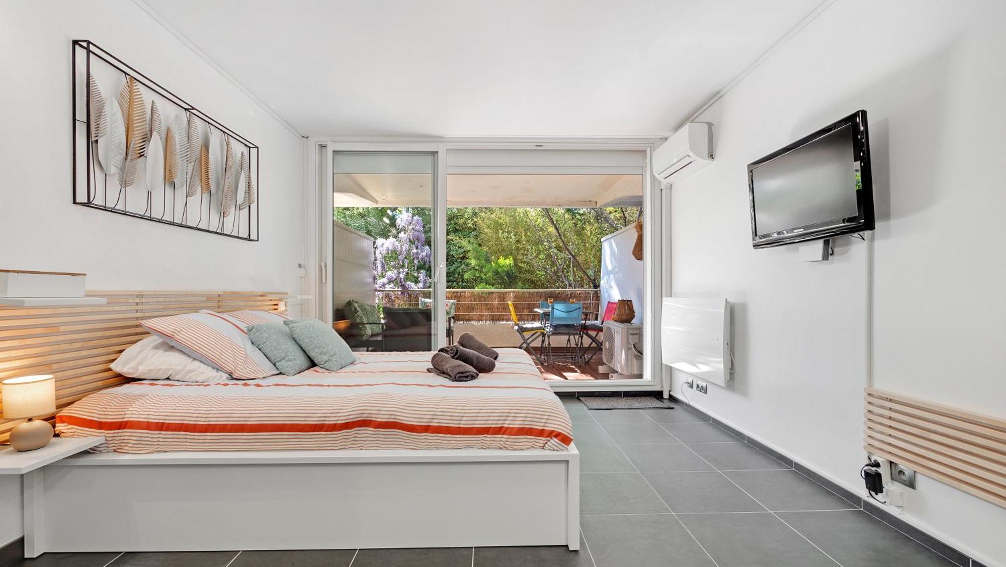 Casa Laura -Parking - Pool Apartment แซ็ง-ทรอเป ภายนอก รูปภาพ